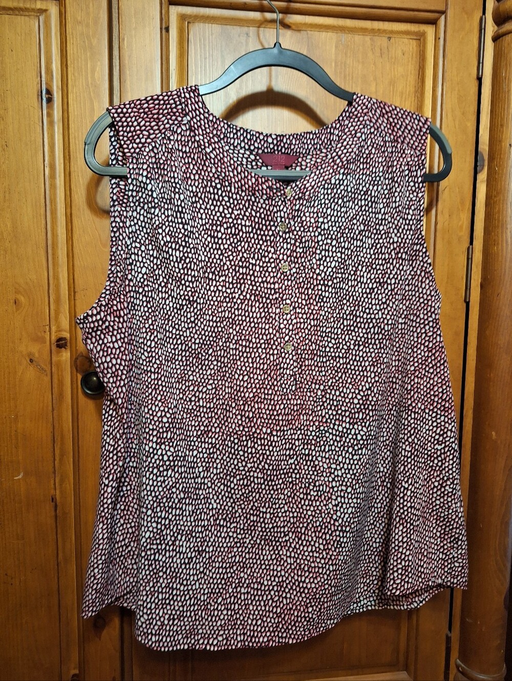 212 Collection XL Abstract Print Sleeveless Button Front Blouse Black Red White